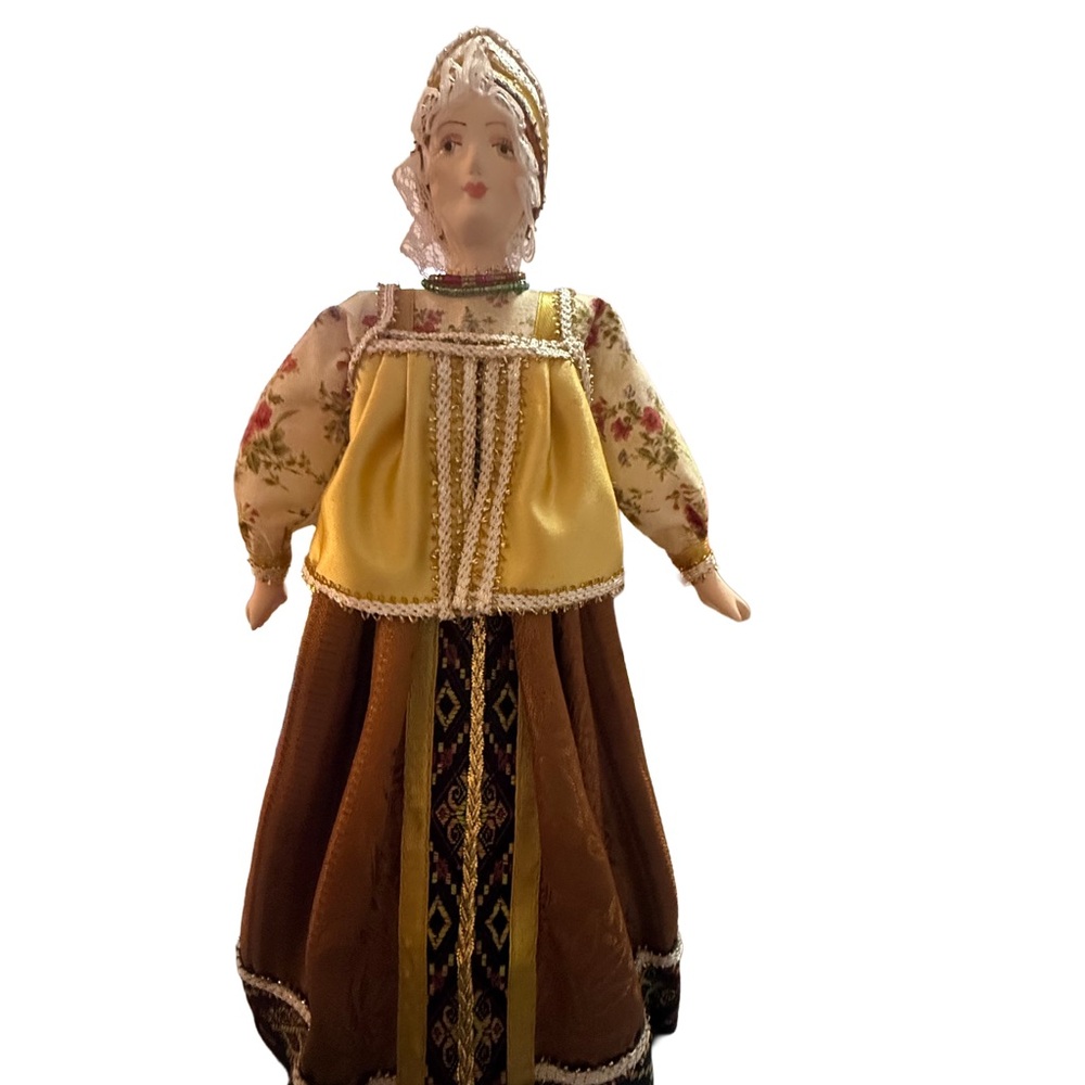 Traditional Russian Regional Doll (Vintage)